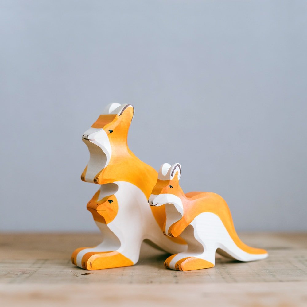 Holztiger Ahşap Oyuncak Kanguru (Kesesinde yavrusu ile)-Waldorf Ahşap Hayvan Figürü-3-Kidsmondo